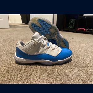 Jordan 11 UNC low